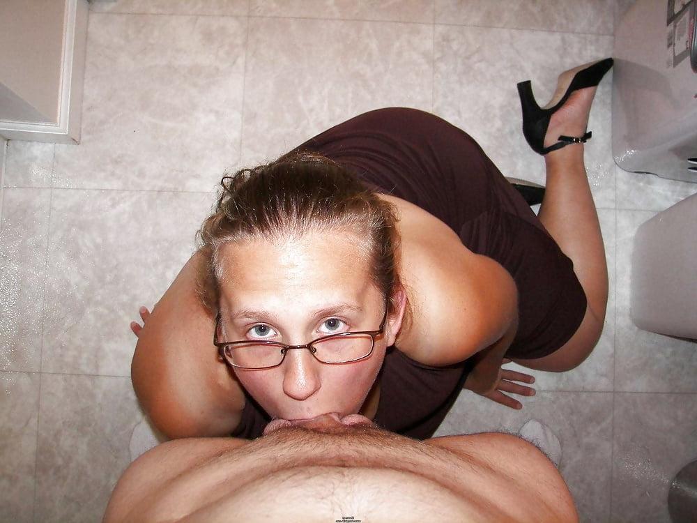 25P Submissive Amateurs Sucking Cock 1