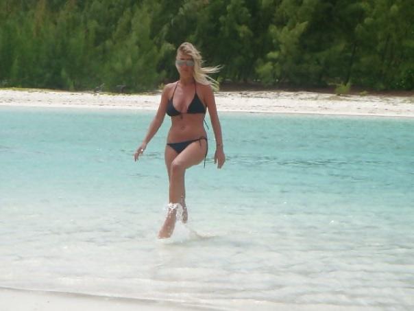 25P Amateur blonde milf