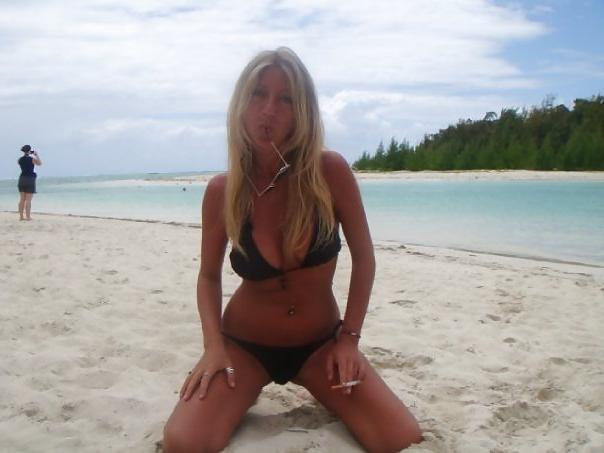 25P Amateur blonde milf
