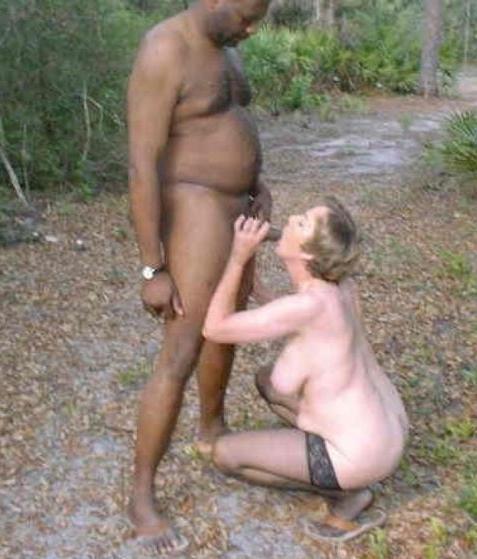 25P Pics I Like 2295 - Older Ladies