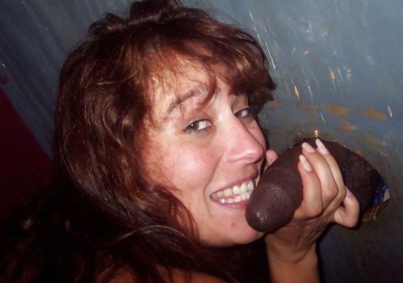 25P Pics I Like 2258 - Gloryholes