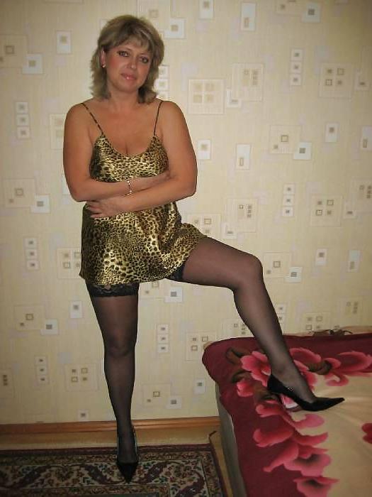 25P Amateur Mature Ladies (Private)