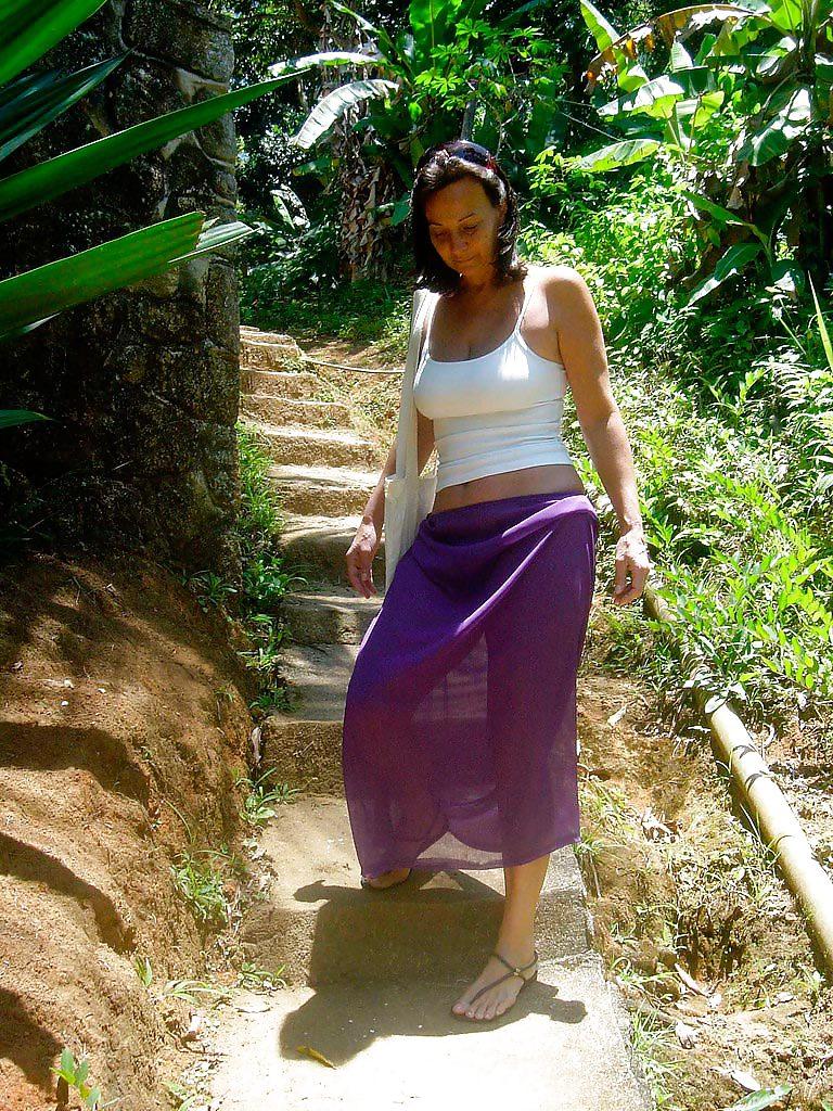 22P Amateur Naturist Mature - by Barthi
