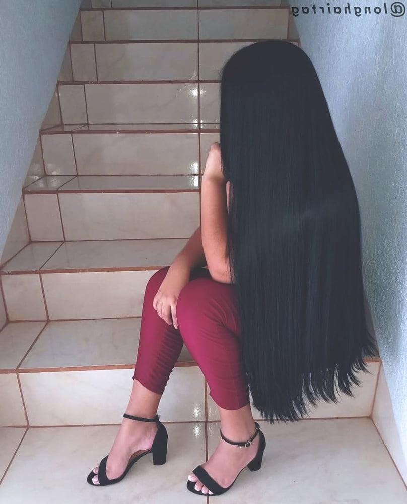25P Random Long Hairs 6