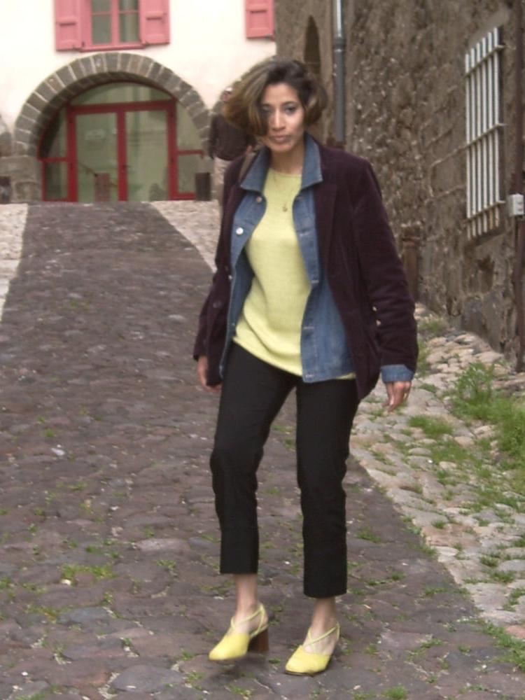 25P Arab wife