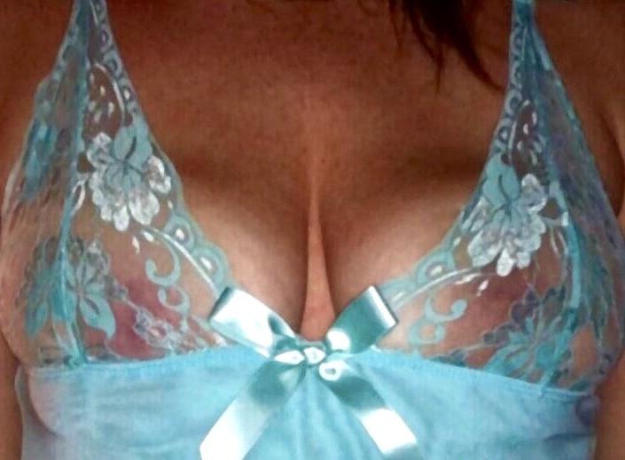 24P Big Tit Slut Wife Exposed