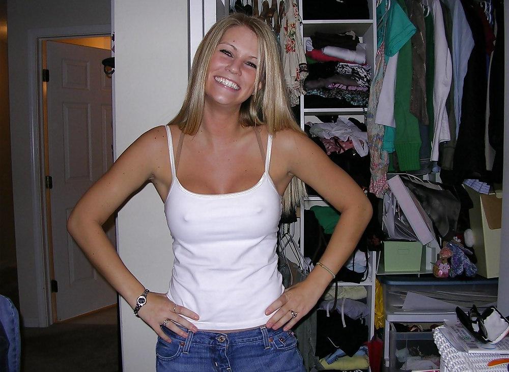 23P Cute young teen amateur babes !