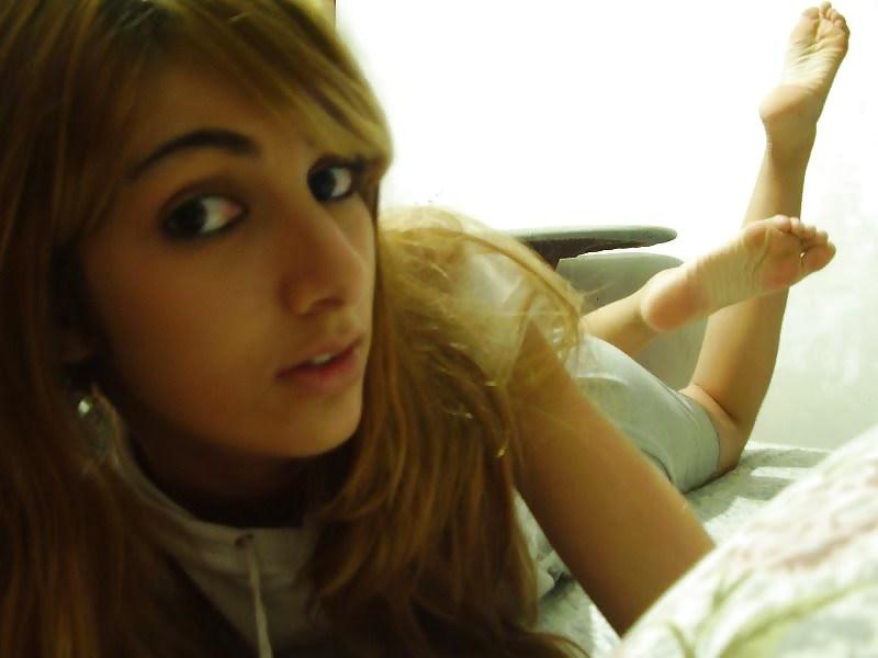 25P Awesome Amateur Teen Feet Part XXII