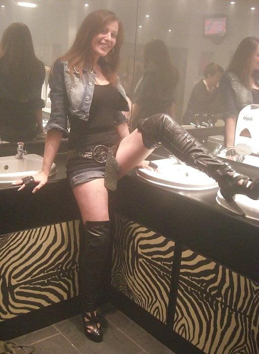 15P ponytailed girls in blowjob position 20