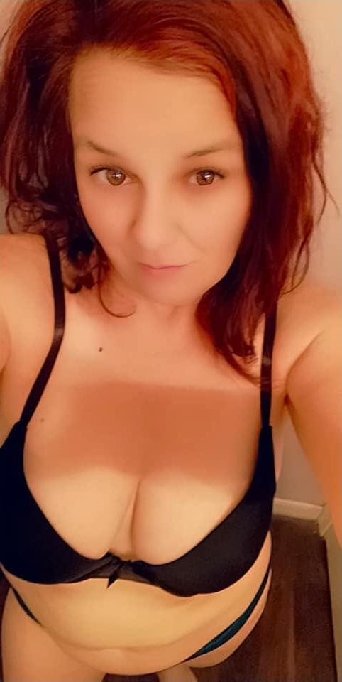 25P Hot Sluts