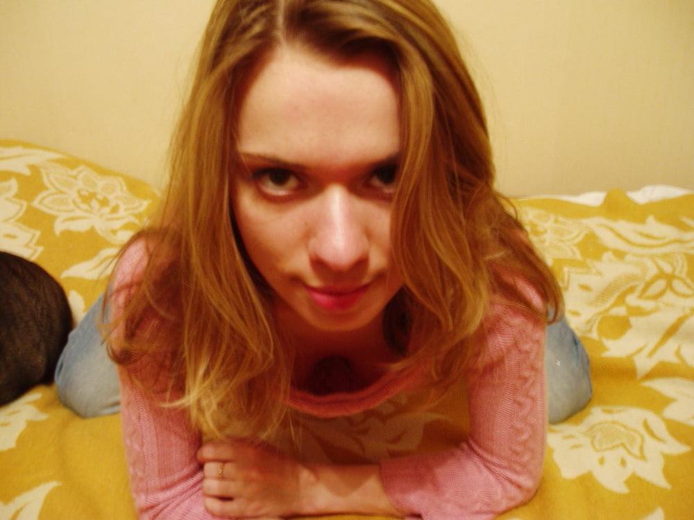 25P Women Need Exposure 882 - Young Hairy Wife