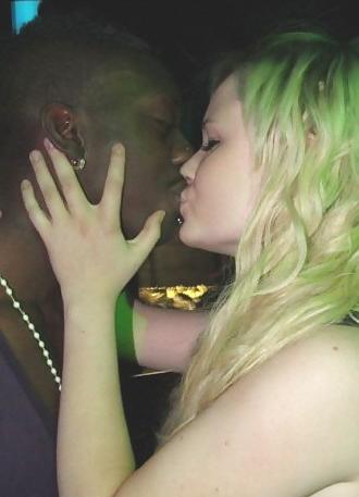 16P INTERRACIAL GALLERY PART 5 (SENSUAL MOMENTS, KISSING)