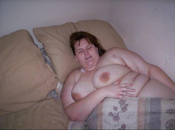 17P Amateur bbw posing 2