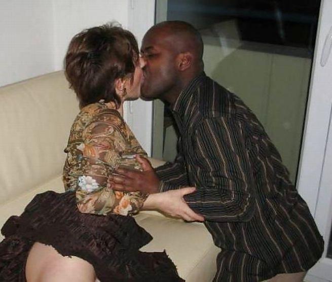 25P Interracial Kissing