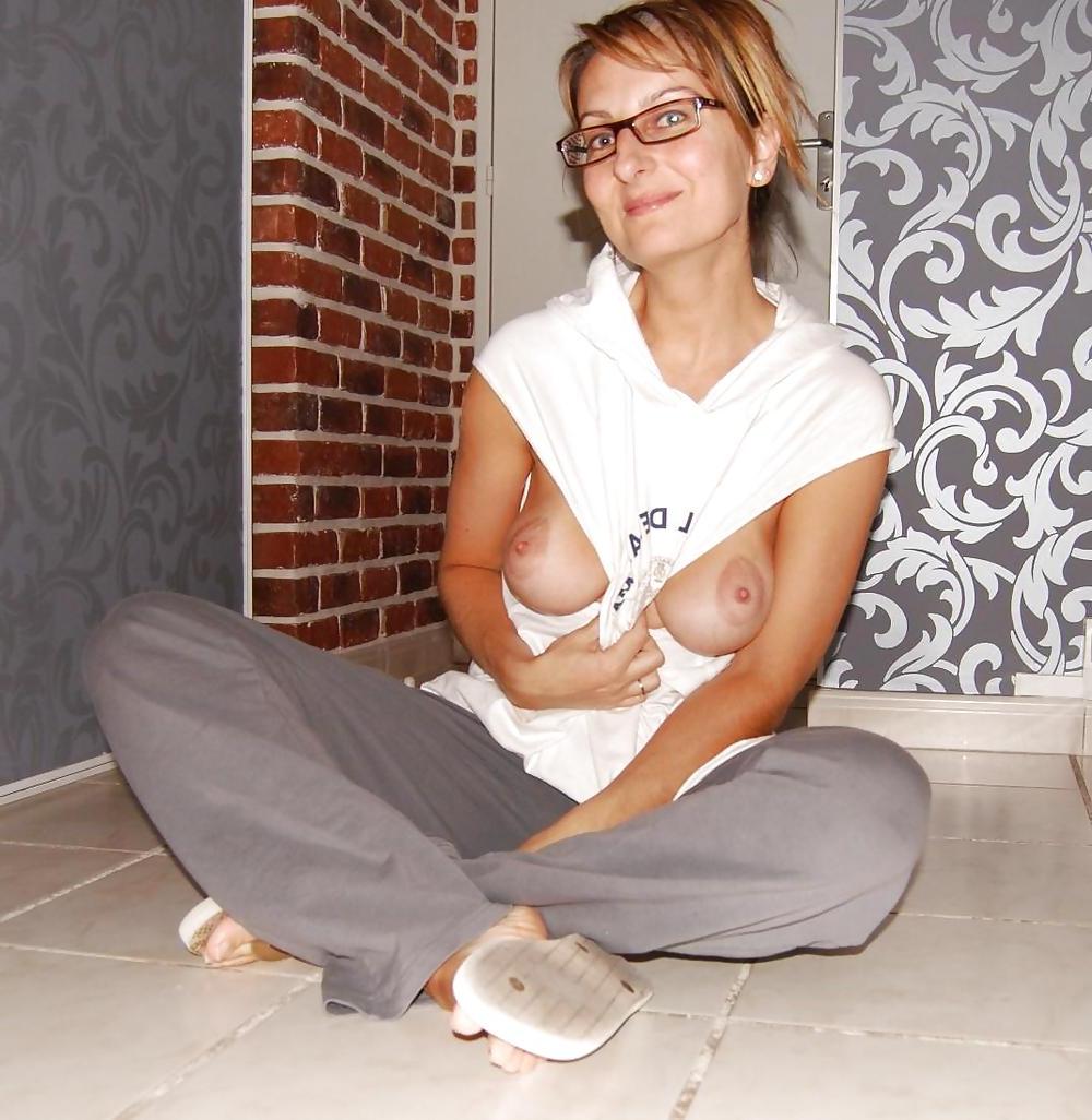 25P Amateur Sluts Homemade Shots 5
