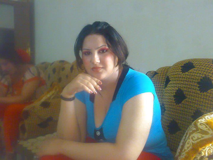 21P Arab.Hijab.Beurette 7