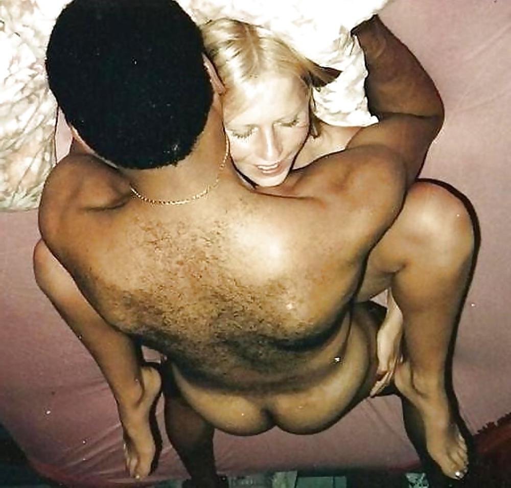 25P BLACKS FUCKING WHITE WOMAN 5