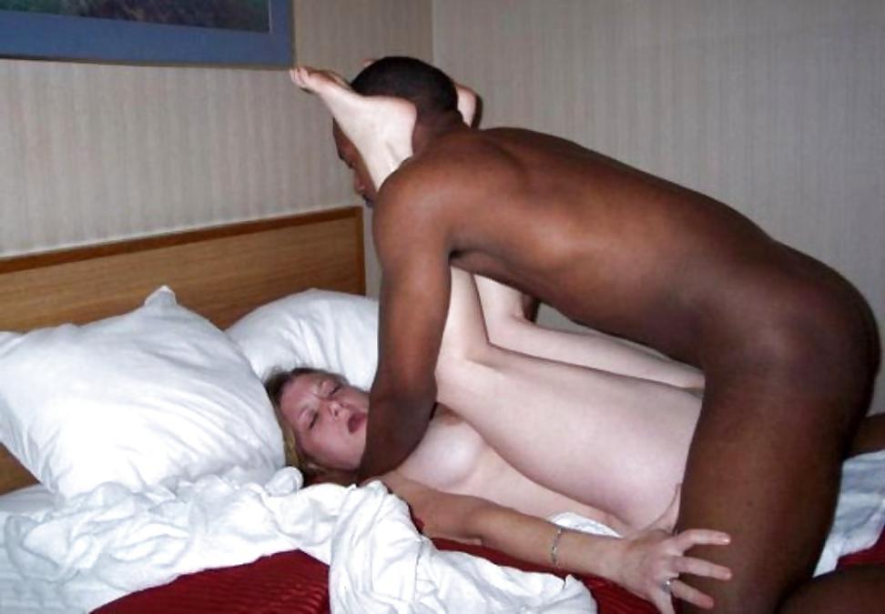 25P BLACKS FUCKING WHITE WOMAN 15