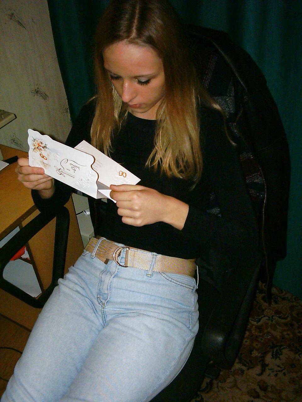 16P Cute blonde amateur at home and office