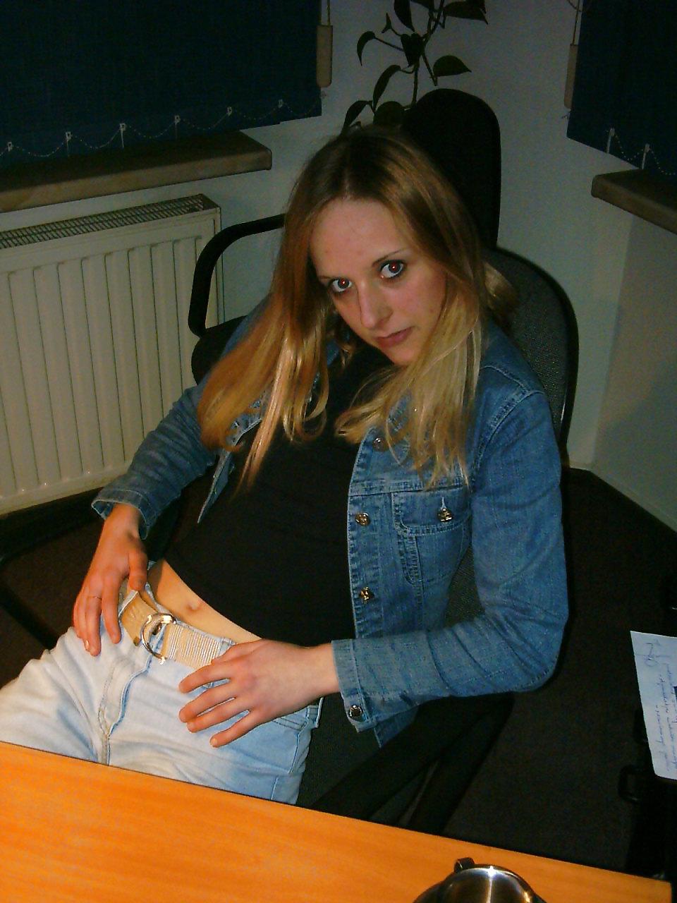16P Cute blonde amateur at home and office