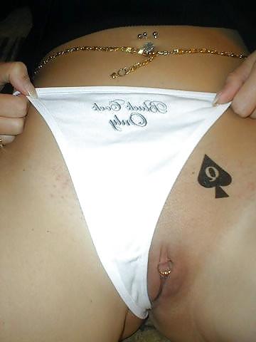 25P YOUNG WHITE SLUTS SHOWING THEIR PREFERENCE FOR THE BBC