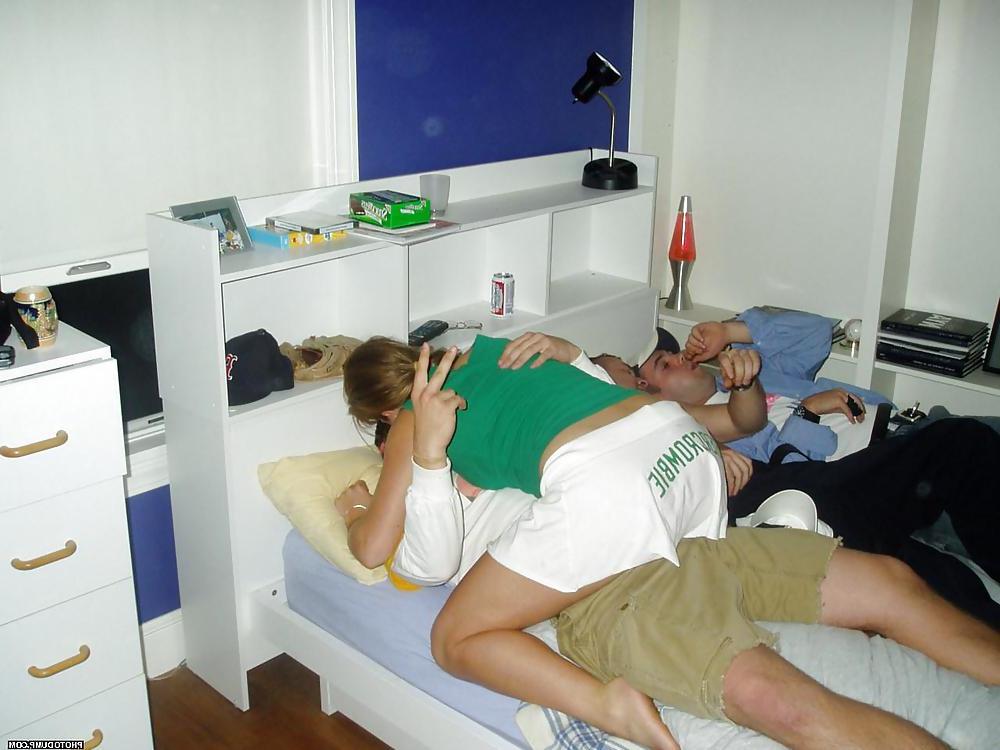 6P Amateur blonde inviting three guys into her bed