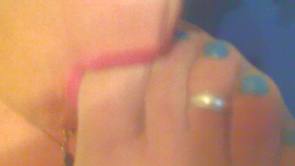 24P Amateur femme boy in white nylons and blue toes
