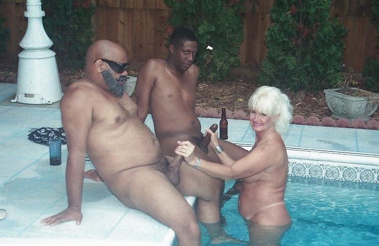 24P White Mamas vs. Black Cock