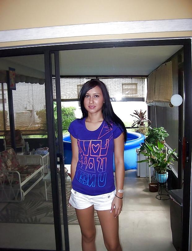 14P Posing for amateur photographer