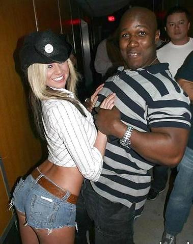 25P YOUNG WHITES BBC OWNED GIRLS AT CLUBS