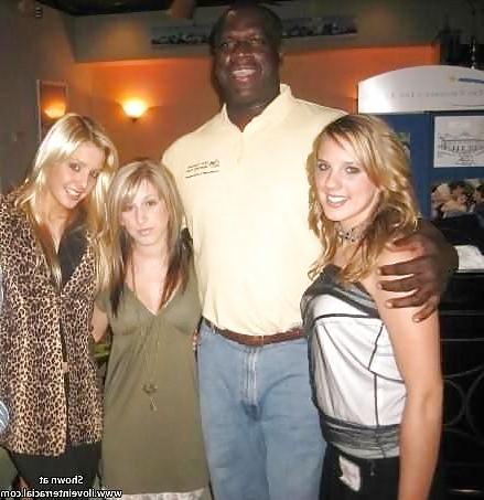 25P YOUNG WHITES BBC OWNED GIRLS AT CLUBS