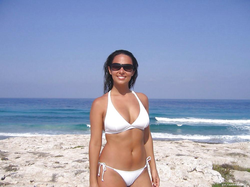 25P Sexy amateur bikini girls