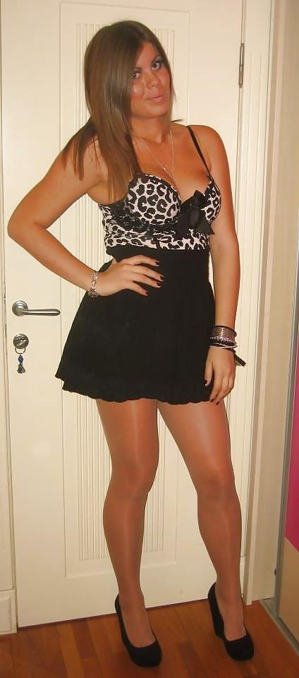 25P Amateur Pantyhose Girls