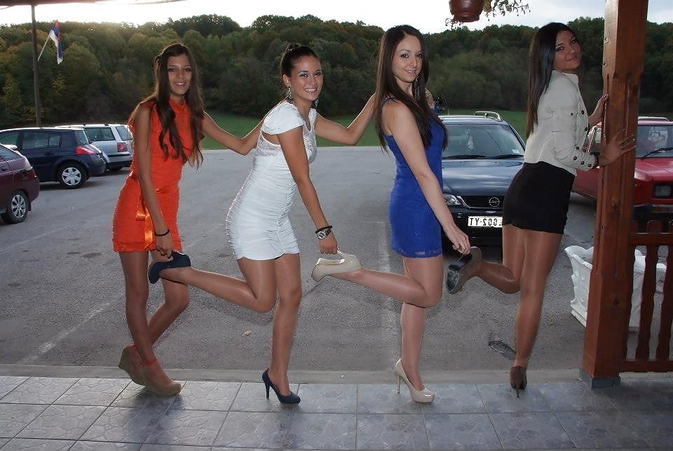 25P Amateur Pantyhose Girls