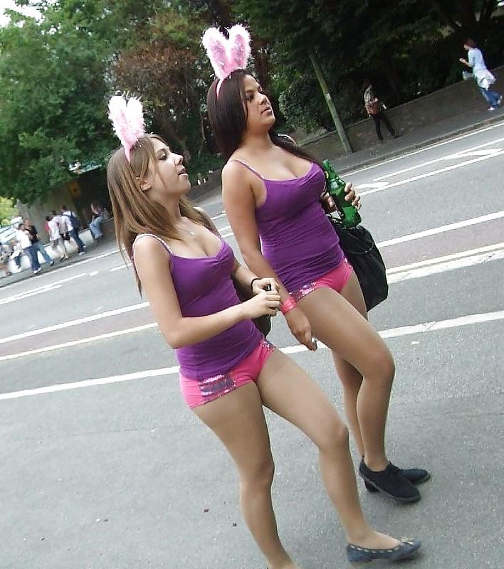 25P Amateur posing on the street