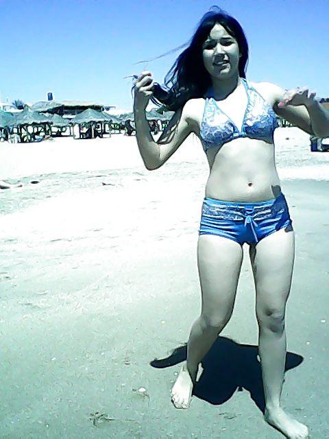20P Young amateur bikini sluts 3