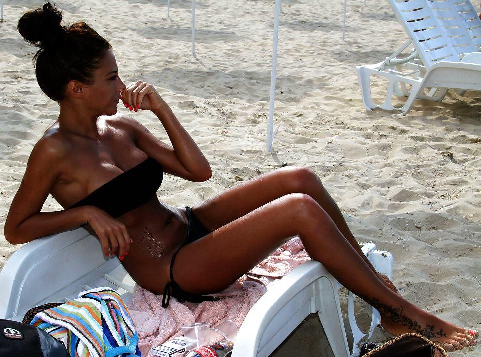 25P Amateur Bikini Babes IV