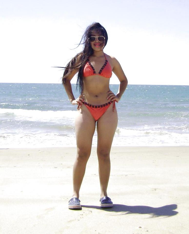 19P Young amateur bikini sluts 2