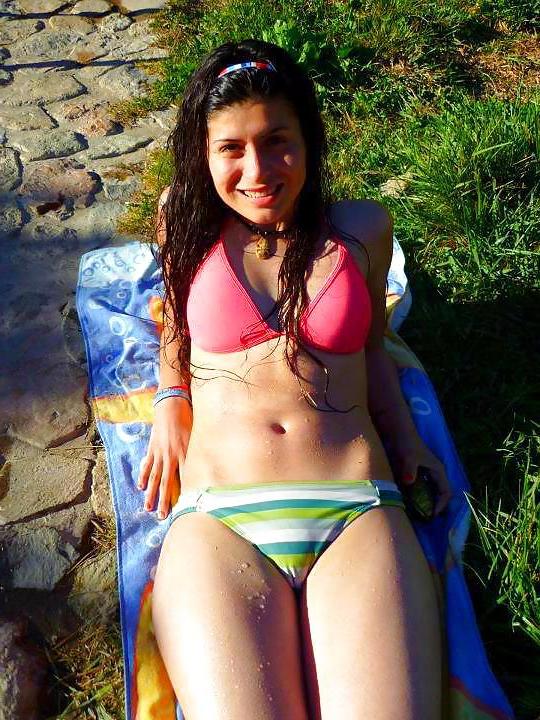 19P Young amateur bikini sluts 2