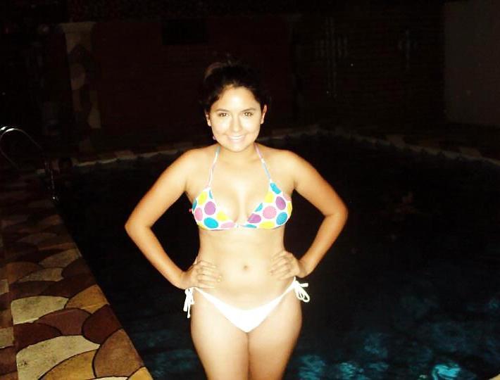 19P Young amateur bikini sluts 2
