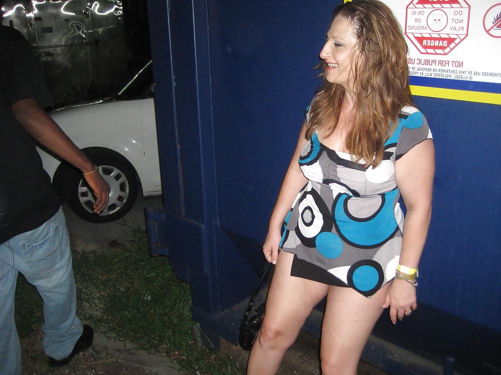 21P White Hoe