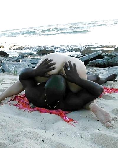 10P Interracial Fucking 2
