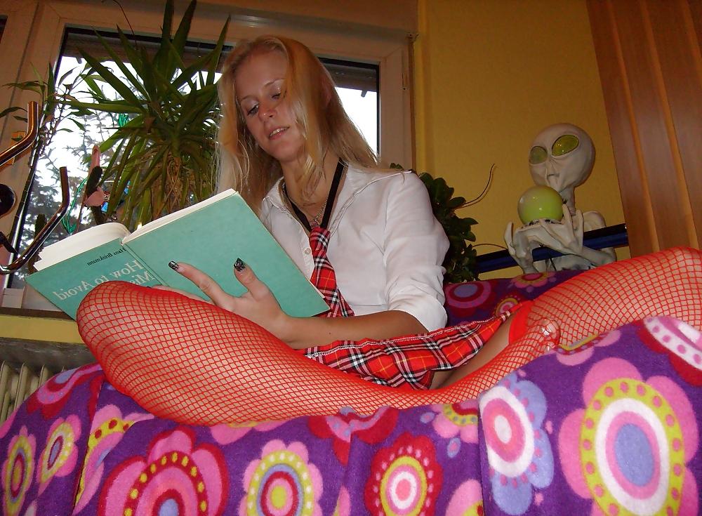 25P Amateur in red school girl uniform