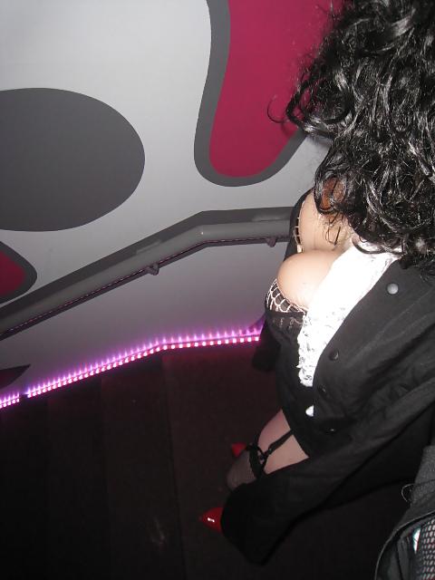 25P SINA beim Kino Gangbang in Paderborn im Novum Kino