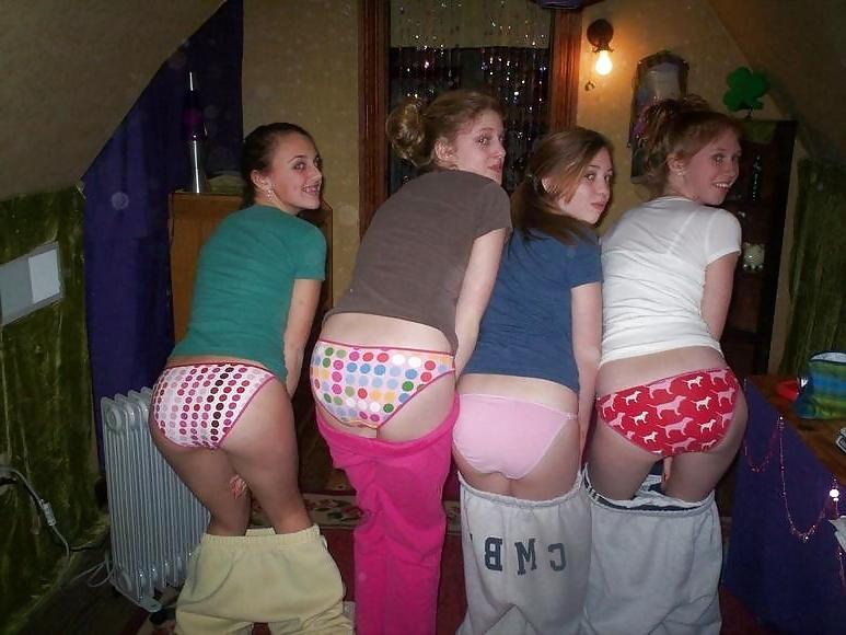 13P Amateur Teens In Panties
