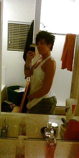 15P Sexy Short Haired Brunette Amateur Posing