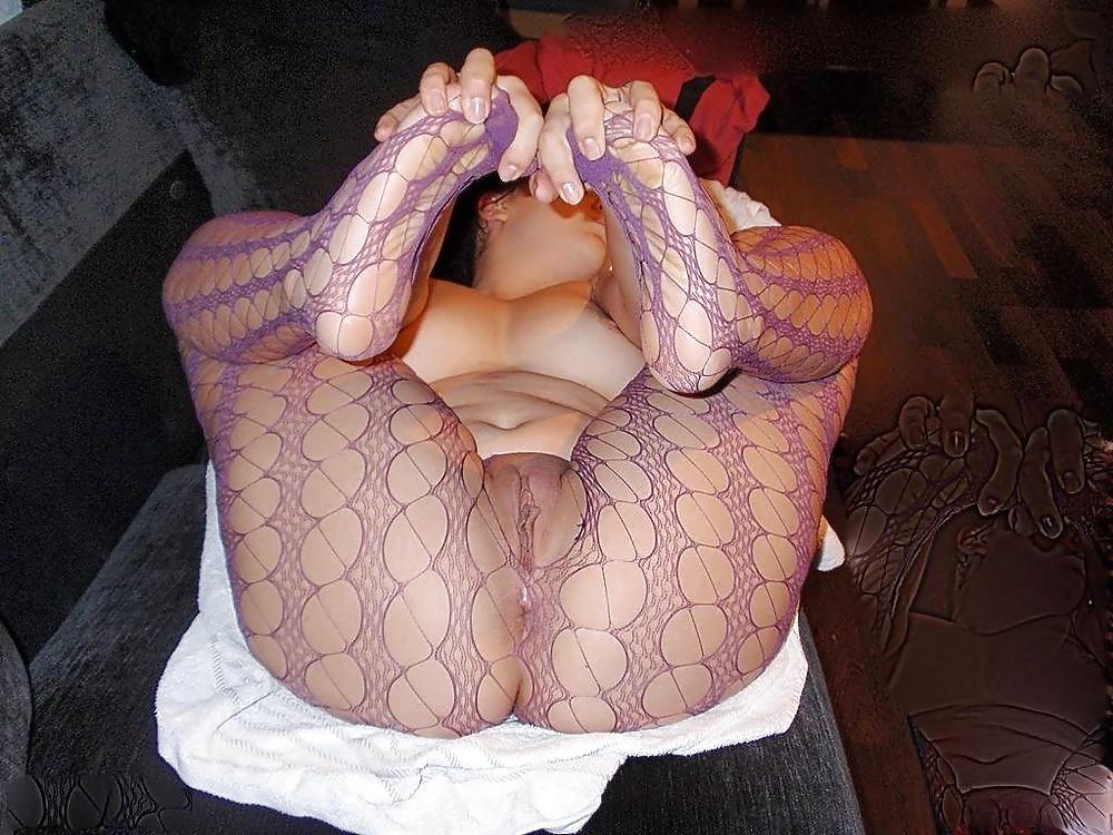 20P Amateur whore in fishnet pantyhose