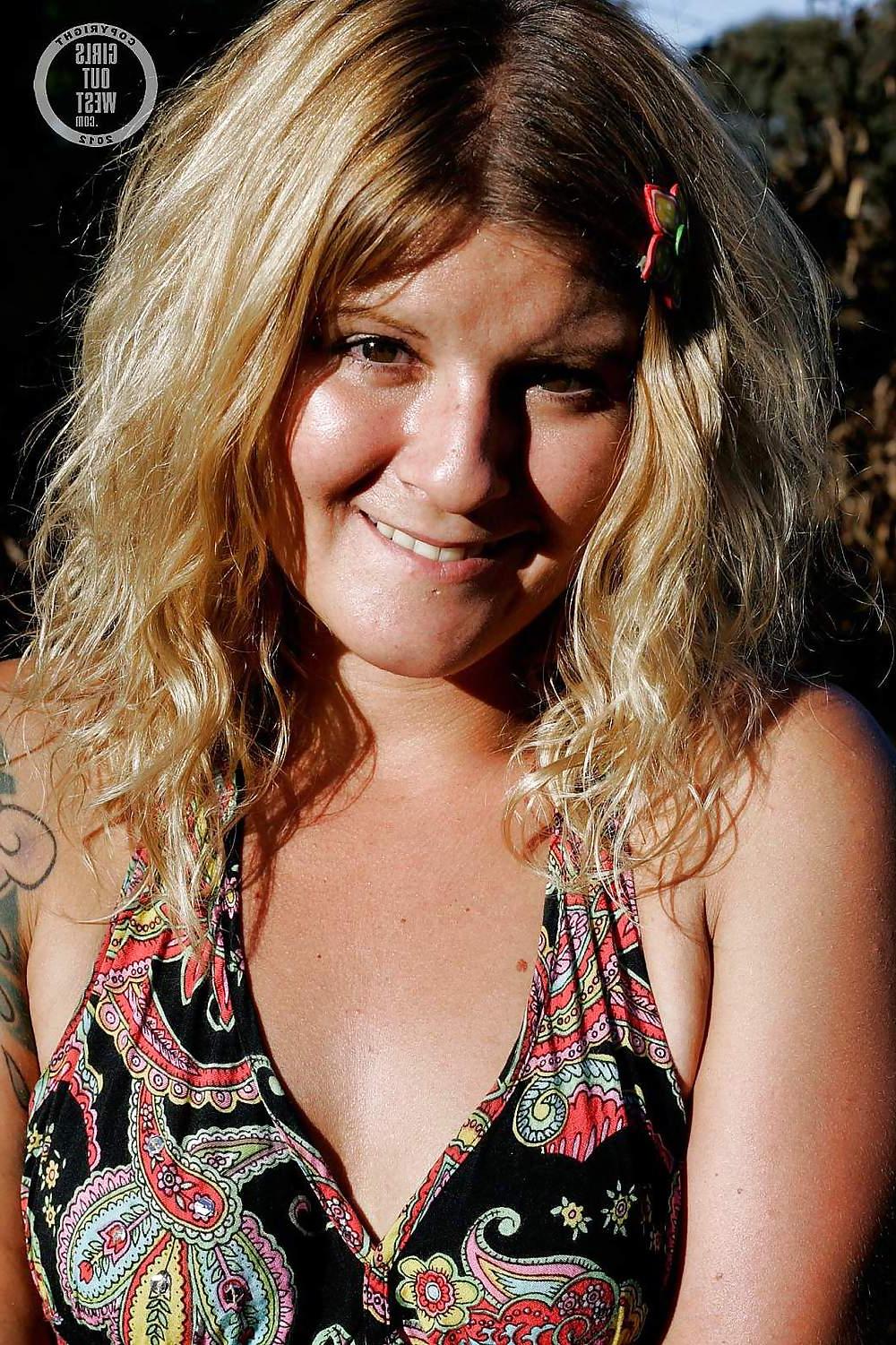 16P Hairy amateur blonde posing nude outdoors