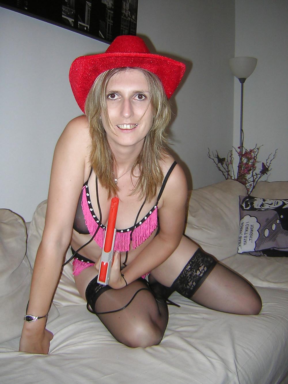 18P French amateur in sexy cowgirl :)