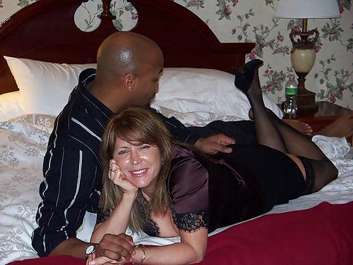 25P Sexy mature and BBC loving wives
